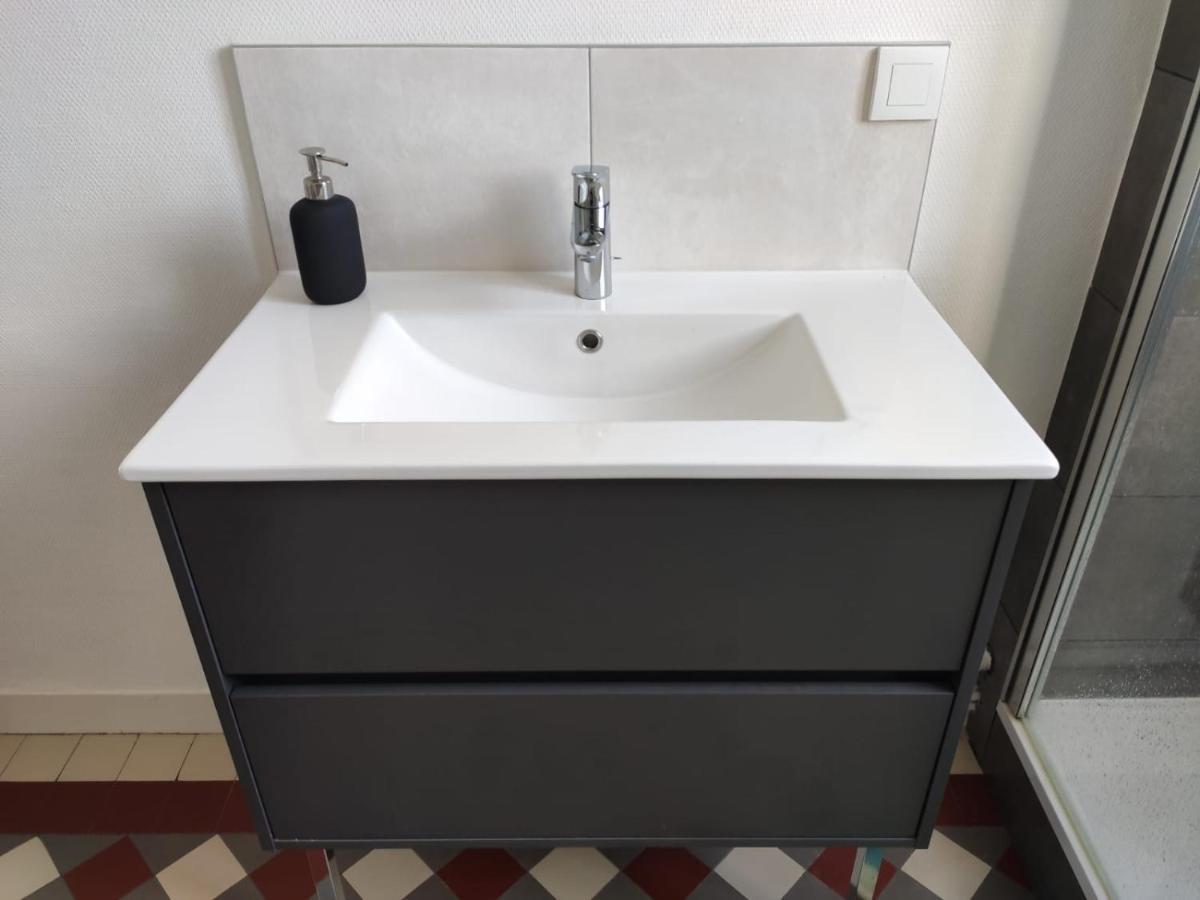 Appartement 1-6 Pers Situe Entre Les Ponts Сомюр Екстериор снимка
