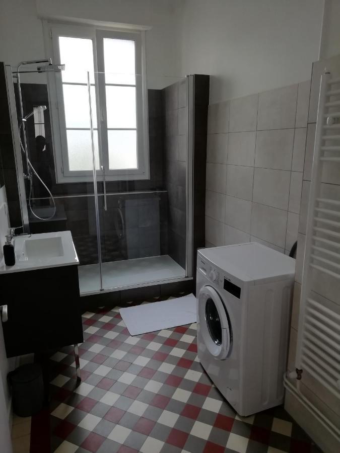 Appartement 1-6 Pers Situe Entre Les Ponts Сомюр Екстериор снимка