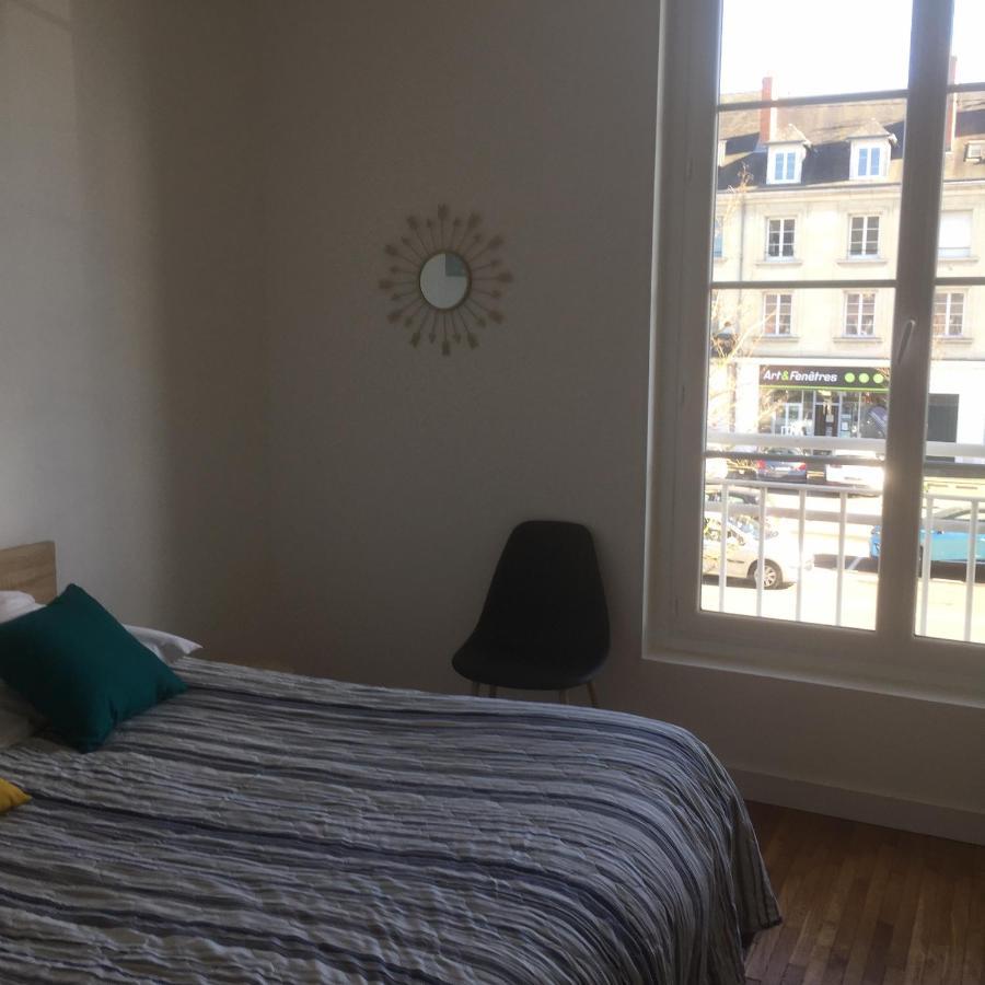 Appartement 1-6 Pers Situe Entre Les Ponts Сомюр Екстериор снимка
